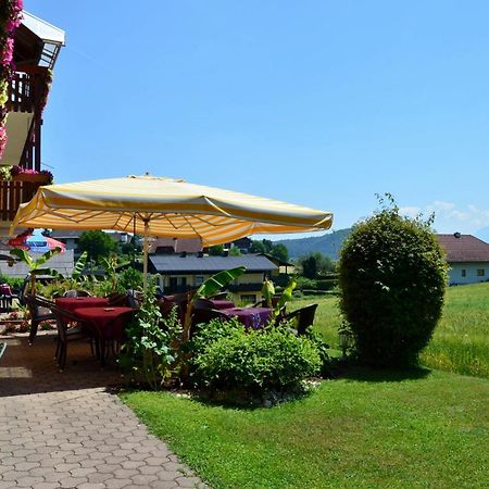 Gaestehaus Goetz Drobollach am Faaker See Esterno foto